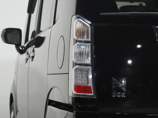 N-BOX G 保証付き 修復歴無 ETC フルセグナビTV DVD CD 横滑り防止 Pスタート アイドリングストップ スマートキー 電格ミラー レベライザー ベンチシート 両側スライド ナビ装着用スペシャルPKG(56枚目)