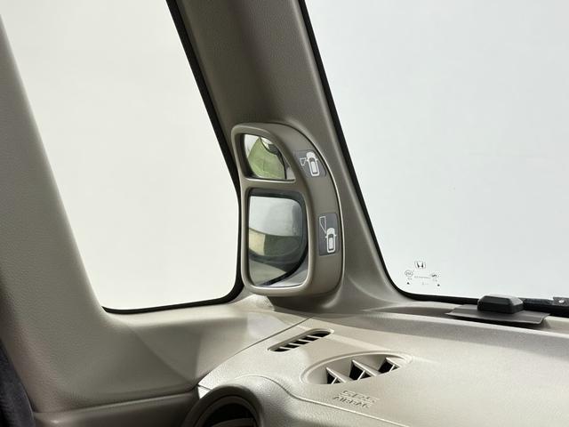 N-BOX G 保証付き 修復歴無 ETC フルセグナビTV DVD CD 横滑り防止 Pスタート アイドリングストップ スマートキー 電格ミラー レベライザー ベンチシート 両側スライド ナビ装着用スペシャルPKG(72枚目)