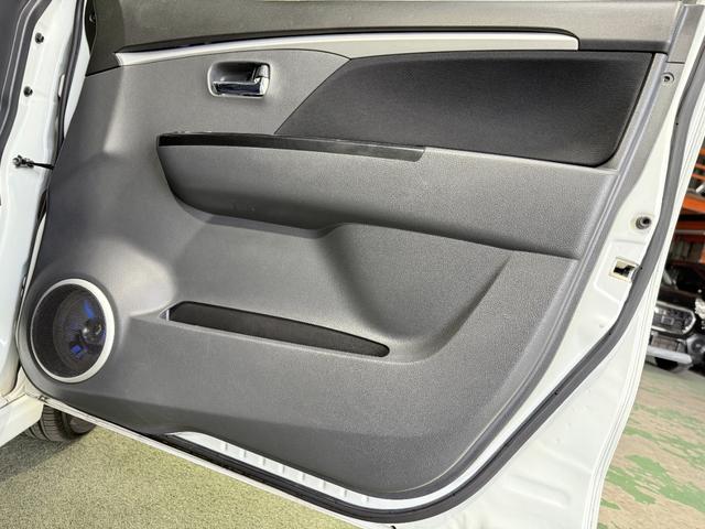 ワゴンＲスティングレー リミテッド　保証付　修復歴無　Ｂカメラ　Ｐスタート　ＨＩＤオートライト　フォグ　ハーフレザーシート　スマートキースペアキー付　純正１４インチＡＷ　ウィンカー付電格ミラー　ベンチシート　フルフラット　シートリフター（28枚目）