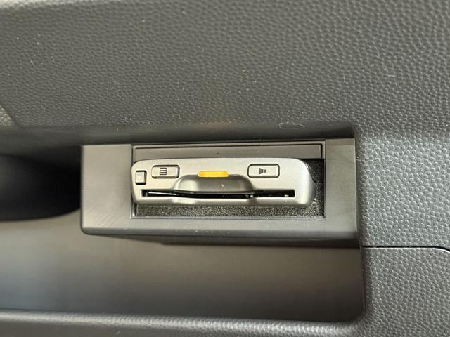 アルトラパン XL 保証付き 修復歴無 ETC シートH フルセグナビ BT DVD CD Pスタート アイドリングストップ オートエアコン スマートキー 純正14インチAW ウィンカー付電格ミラー F/S/Rスポイラー(7枚目)