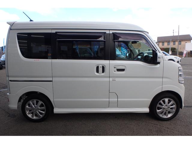 エブリイワゴン PZターボスペシャル 純正SDナビ Rカメラ 前後ドラレコ ETC シートカバー オーバーヘッドコンソール 衝突軽減ブレーキ 車線逸脱警報 横滑り防止装置 両側パワースライドドア 左側オートステップ フォグランプ(14枚目)