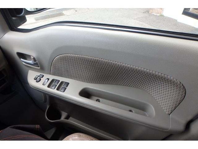 エブリイワゴン PZターボスペシャル 純正SDナビ Rカメラ 前後ドラレコ ETC シートカバー オーバーヘッドコンソール 衝突軽減ブレーキ 車線逸脱警報 横滑り防止装置 両側パワースライドドア 左側オートステップ フォグランプ(27枚目)