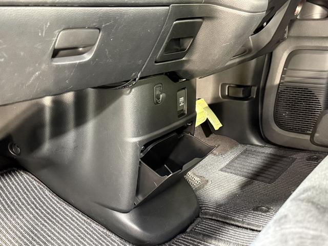 N-BOXカスタム G・Lホンダセンシング 保証付 修復歴無 ETC Bカメラ ACC PSD フルセグナビ BT DVD LEDオートライト/フォグ 衝突被害軽減B ESC レーンアシスト Pスタート Aストップ ステリモ 純正14インチAW(77枚目)