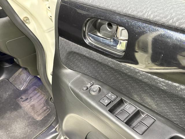 Ｎ－ＢＯＸカスタム Ｇ・Ｌパッケージ　保証付　修復歴無　ＥＴＣ　Ｂカメラ　ＰＳＤ　フルセグナビ　ＢＴ　ＤＶＤ　ＨＩＤオートライト　フォグ　ＥＳＣ　Ｐスタート　Ａストップ　ステリモ　ＡＡＣ　スマートキー　純正１４ＡＷ　ウィンカー付電格ミラー（31枚目）