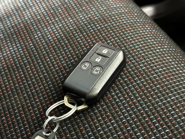 スペーシア ハイブリッドＸ　保証付　修復歴無　シートＨ　両ＰＳＤ　フルセグナビ　ＢＴ　ＤＶＤ　ＣＤ　オートライト　ＥＳＣ　Ｐスタート　アイドリングＳ　ＡＡＣ　スマートキー　電格ミラー　Ｒサンシェード　フルフラット　シートリフター（78枚目）