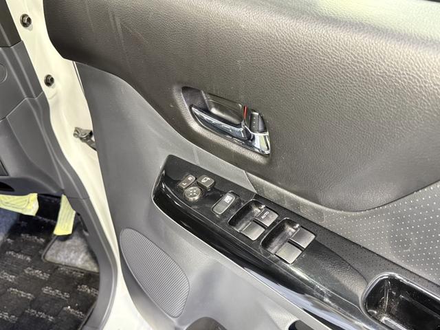 スペーシアカスタム ＸＳリミテッド　保証付き　修復歴無　ＥＴＣ　シートＨ　両ＰＳＤ　ナビＴＶ　レーダーＢＳ　衝突軽減Ｂ　ＥＳＣ　ＨＩＤオートライト　フォグ　Ｐスタ　Ａストップ　ステリモ　ＡＡＣ　純正１５ＡＷ　ハーフレザー　Ｒサンシェード（29枚目）