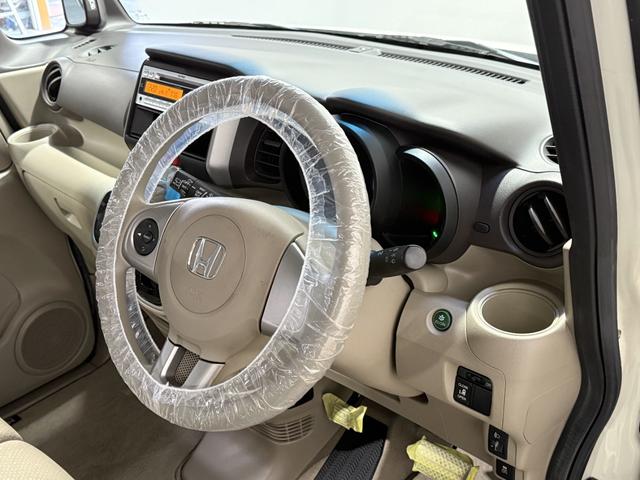 Ｎ－ＢＯＸ Ｇ・Ｌパッケージ　保証付　修復歴無　電動スライド　Ｐスタート　横滑り防止　アイドリングストップ　ステアリングスイッチ　オートエアコン　スマートキー　スペアキー付　社外１３インチＡＷ　電動格納ミラー　純正オーディオ　ＣＤ（62枚目）