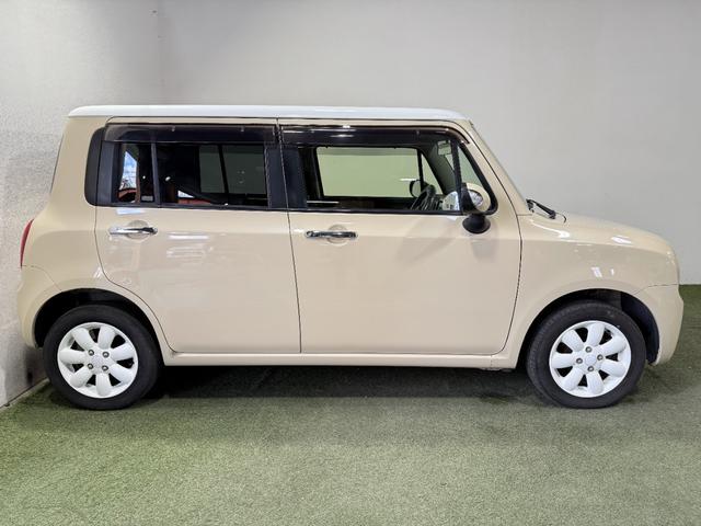 ���a�̎R�����Ŕ��ɑ����̃N�`�R�~�����������Ă���܂��I��������̕��ɂ��w�����������Ă���؂ł��I