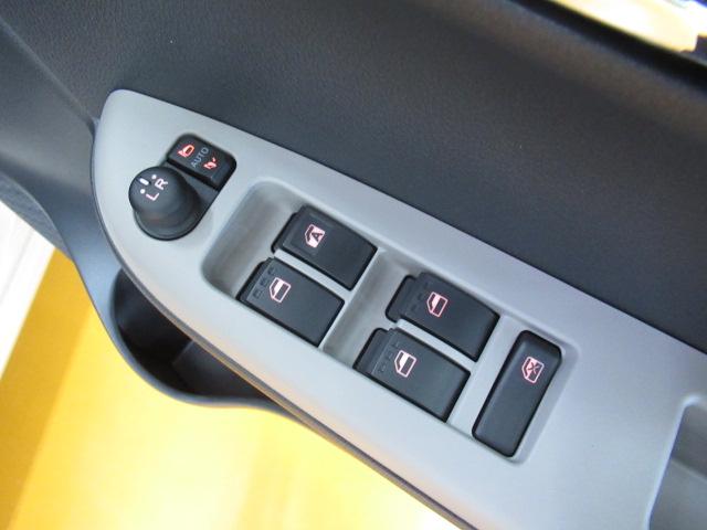 スタイル ホワイトリミテッド SAIII バックカメラ付き サポカーSワイド適合 オートエアコン Pスタート パーキングセンサー アイドリングストップ 電動格納ミラー パワーウインドウ ステアリングスイッチ パノラマモニター対応 キーフリー(15枚目)