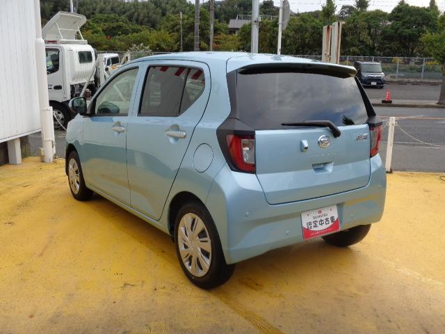 ミライース Ｘ　ＳＡＩＩＩ　サポカーＳワイド適合　エアコン　Ｂカメラ　コーナーセンサー　光軸調整ダイヤル　オートハイビーム　アイドリングストップ　横滑り防止機能　誤発進抑制機能　電動格納ミラー　パワーウインドウ　キーレス（6枚目）