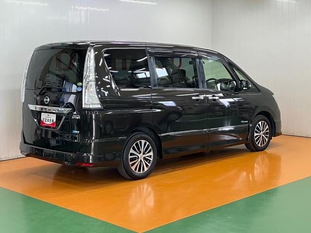 セレナ ハイウェイスター　Ｓ－ハイブリッド　衝突被害軽減ブレーキシステム　３列シート　ステアリングスイッチ　Ｐスタート　アイドリングストップ　両側オートスライドドア　レーンアシスト　ＥＴＣ　電動格納ミラー　キーフリー（8枚目）