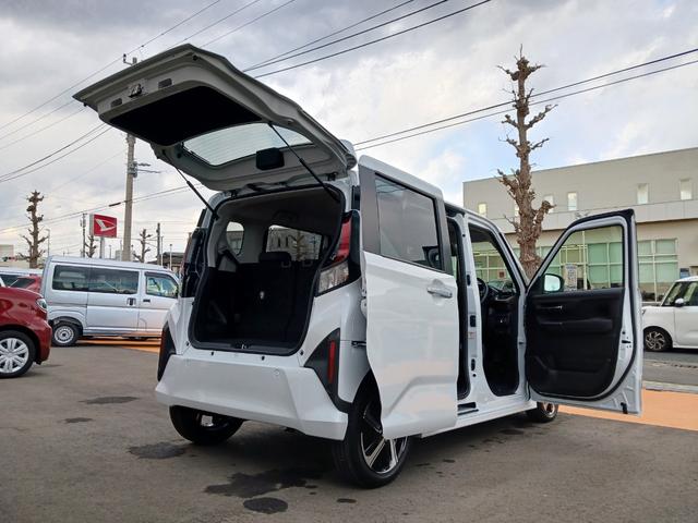 ムーヴ ＲＳ　サポカーＳワイド適合　両側オートスライドドア　全車速追従機能付ＡＣＣ　ステアリングスイッチ　電動パーキングブレーキ　Ｐスタート　コーナーセンサー　Ｂカメラ　キーフリー（9枚目）