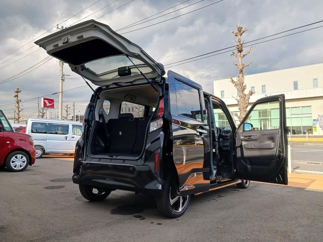 ムーヴ ＲＳ　サポカーＳワイド適合　両側オートスライドドア　パノラマモニター対応　全車速追従機能付ＡＣＣ　ステアリングスイッチ　電動パーキングブレーキ　Ｐスタート　コーナーセンサー　キーフリー（9枚目）