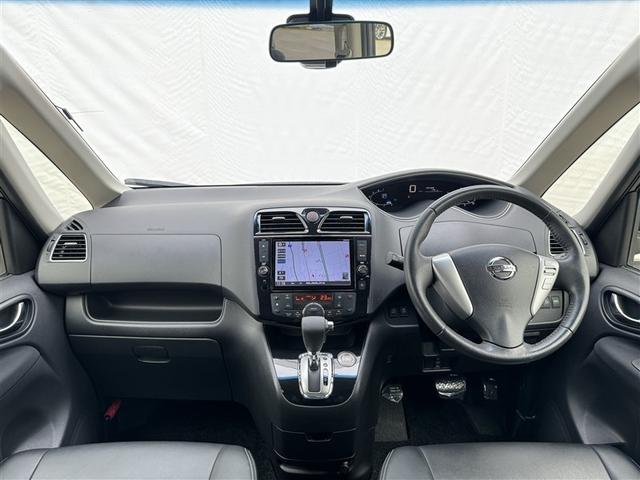 セレナ ハイウェイスタークロスギア 4WD ワンセグ メモリーナビ DVD再生 ミュージックプレイヤー接続可 バックカメラ ETC 両側電動スライド LEDヘッドランプ ウオークスルー 乗車定員8人 ワンオーナー アイドリングストップ(4枚目)