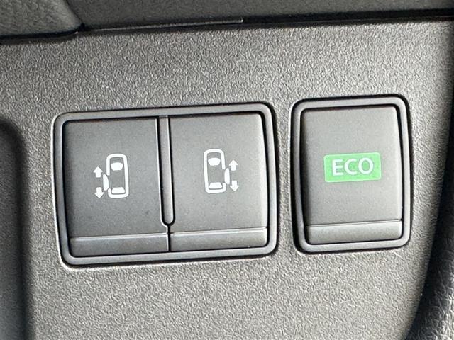 セレナ ハイウェイスタークロスギア 4WD ワンセグ メモリーナビ DVD再生 ミュージックプレイヤー接続可 バックカメラ ETC 両側電動スライド LEDヘッドランプ ウオークスルー 乗車定員8人 ワンオーナー アイドリングストップ(9枚目)