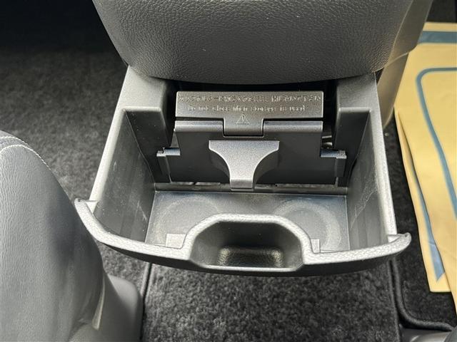 セレナ ハイウェイスタークロスギア 4WD ワンセグ メモリーナビ DVD再生 ミュージックプレイヤー接続可 バックカメラ ETC 両側電動スライド LEDヘッドランプ ウオークスルー 乗車定員8人 ワンオーナー アイドリングストップ(24枚目)