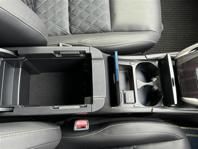 ハリアーハイブリッド プレミアム　４ＷＤ　フルセグ　メモリーナビ　ＤＶＤ再生　ミュージックプレイヤー接続可　バックカメラ　衝突被害軽減システム　ＥＴＣ　ＬＥＤヘッドランプ　ワンオーナー（22枚目）