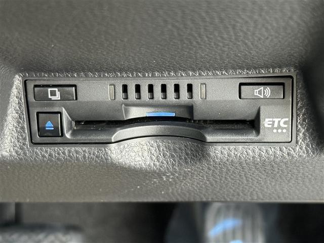 ヤリスクロス ハイブリッドＺ　フルセグ　メモリーナビ　ＤＶＤ再生　ミュージックプレイヤー接続可　バックカメラ　衝突被害軽減システム　ＥＴＣ　ＬＥＤヘッドランプ　ワンオーナー（7枚目）