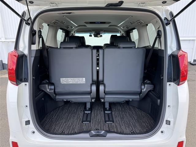 アルファード ２．５Ｓ　Ｃパッケージ　フルセグ　ミュージックプレイヤー接続可　バックカメラ　衝突被害軽減システム　ＥＴＣ　ドラレコ　両側電動スライド　ＬＥＤヘッドランプ　乗車定員７人　３列シート　ワンオーナー（4枚目）