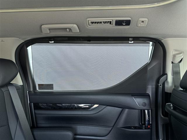 アルファード ２．５Ｓ　Ｃパッケージ　フルセグ　ミュージックプレイヤー接続可　バックカメラ　衝突被害軽減システム　ＥＴＣ　ドラレコ　両側電動スライド　ＬＥＤヘッドランプ　乗車定員７人　３列シート　ワンオーナー（20枚目）