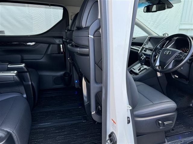 アルファード ２．５Ｓ　Ｃパッケージ　フルセグ　ミュージックプレイヤー接続可　バックカメラ　衝突被害軽減システム　ＥＴＣ　ドラレコ　両側電動スライド　ＬＥＤヘッドランプ　乗車定員７人　３列シート　ワンオーナー（21枚目）