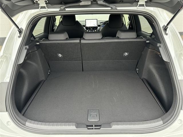 カローラスポーツ ハイブリッドG Z フルセグ ミュージックプレイヤー接続可 バックカメラ 衝突被害軽減システム ETC ドラレコ LEDヘッドランプ ワンオーナー(6枚目)