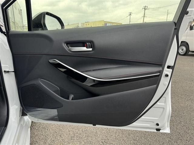 カローラスポーツ ハイブリッドG Z フルセグ ミュージックプレイヤー接続可 バックカメラ 衝突被害軽減システム ETC ドラレコ LEDヘッドランプ ワンオーナー(32枚目)