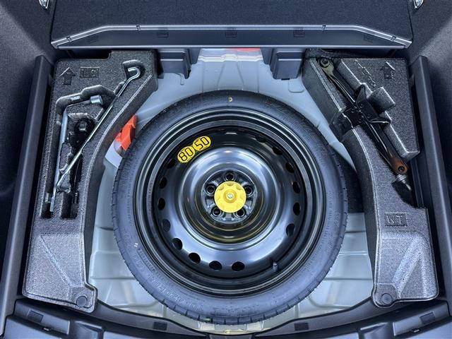 カローラツーリング ハイブリッド ダブルバイビー フルセグ メモリーナビ ミュージックプレイヤー接続可 バックカメラ 衝突被害軽減システム ETC ドラレコ LEDヘッドランプ ワンオーナー 記録簿(30枚目)