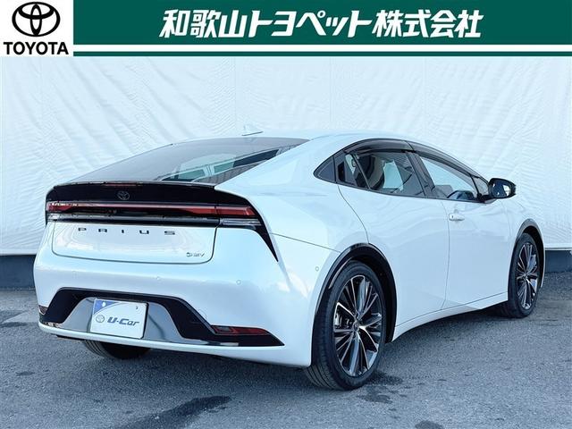 プリウス Ｚ　フルセグ　ミュージックプレイヤー接続可　バックカメラ　衝突被害軽減システム　ＥＴＣ　ドラレコ　ＬＥＤヘッドランプ　フルエアロ（3枚目）