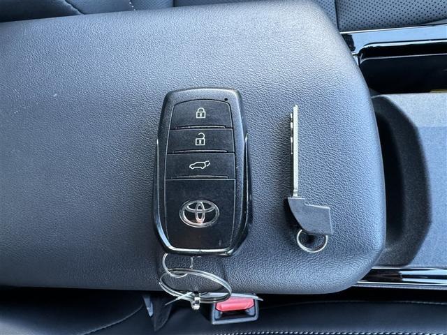 プリウス Ｚ　フルセグ　ミュージックプレイヤー接続可　バックカメラ　衝突被害軽減システム　ＥＴＣ　ドラレコ　ＬＥＤヘッドランプ　フルエアロ（15枚目）