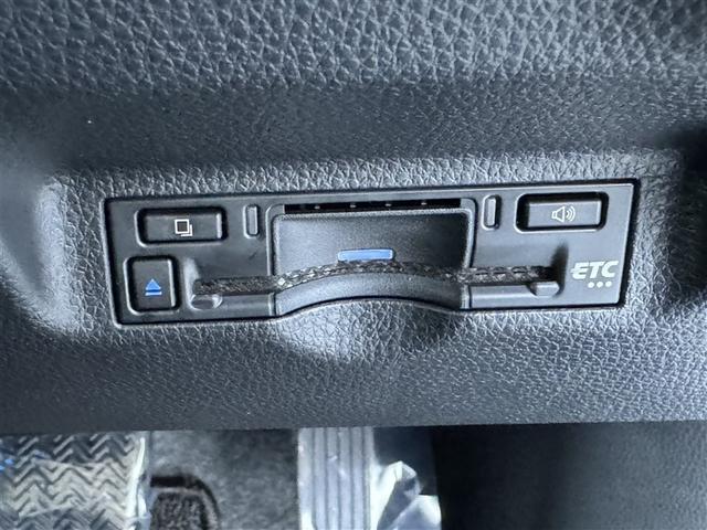 シエンタ Ｚ　フルセグ　メモリーナビ　ＤＶＤ再生　ミュージックプレイヤー接続可　バックカメラ　衝突被害軽減システム　ＥＴＣ　ドラレコ　両側電動スライド　ＬＥＤヘッドランプ　ウオークスルー　ワンオーナー（7枚目）