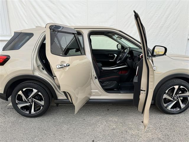 ライズ Ｚ　フルセグ　メモリーナビ　ＤＶＤ再生　ミュージックプレイヤー接続可　バックカメラ　衝突被害軽減システム　ＬＥＤヘッドランプ　ワンオーナー（31枚目）