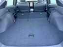 ２列目シートを倒すことによってラゲージスペースが広がり、長い荷物も積みこむことができます！
