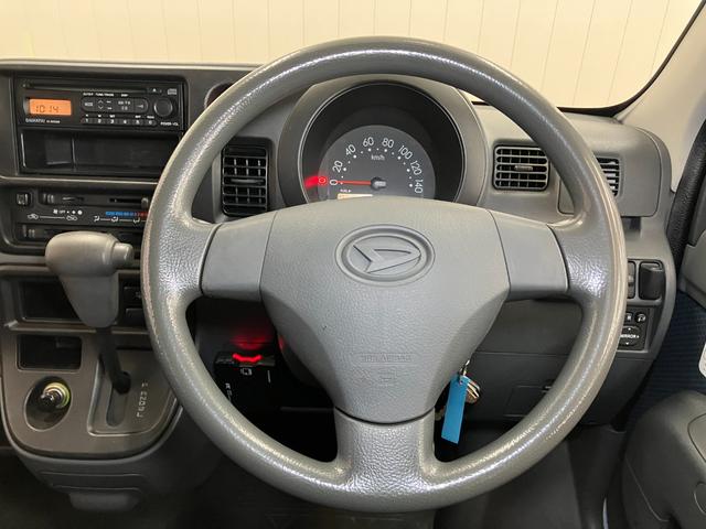 ハイゼットカーゴ クルーズ 両側スライドドア オーディオ エアコン ETC 電動格納ミラー パワーウインドウ パワーステアリング 光軸調整ダイヤル キーレス(15枚目)