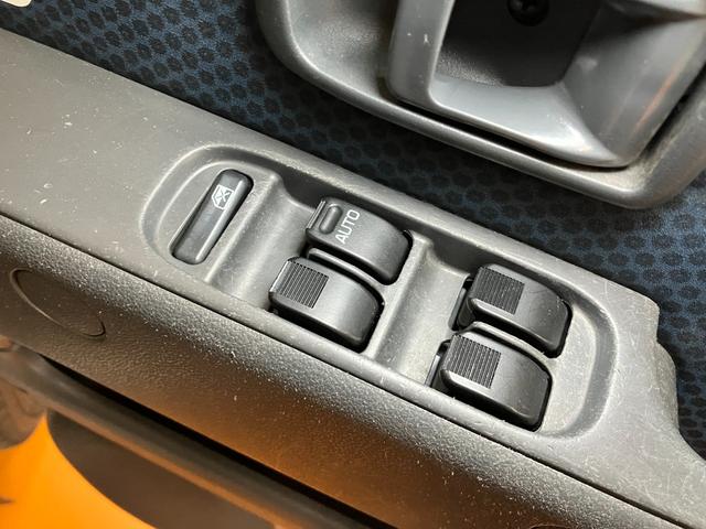 ハイゼットカーゴ クルーズ 両側スライドドア オーディオ エアコン ETC 電動格納ミラー パワーウインドウ パワーステアリング 光軸調整ダイヤル キーレス(19枚目)