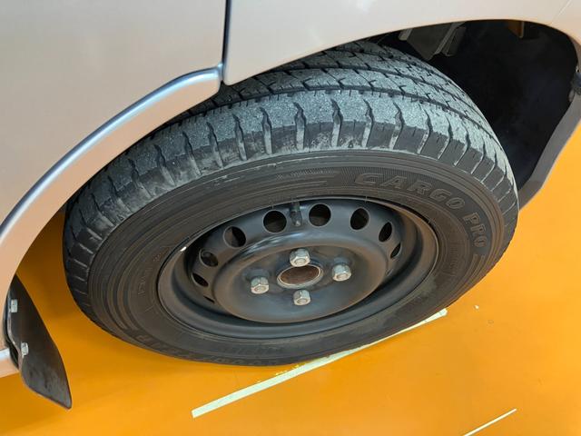 ハイゼットカーゴ クルーズ 両側スライドドア オーディオ エアコン ETC 電動格納ミラー パワーウインドウ パワーステアリング 光軸調整ダイヤル キーレス(25枚目)