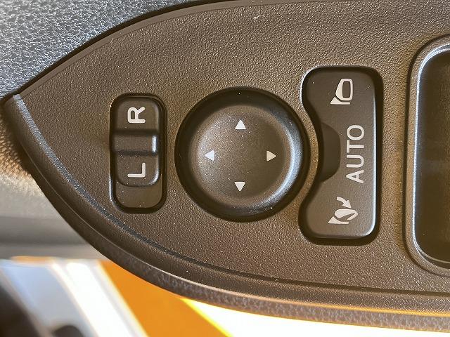 タント Ｘ　サポカーＳワイド適合　ミラクルオープンドア　パノラマモニター対応　片側オートスライドドア　電動パーキングブレーキ　Ｐスタート　コーナーセンサー　シートヒーター　ステアリングスイッチ　キーフリー（20枚目）