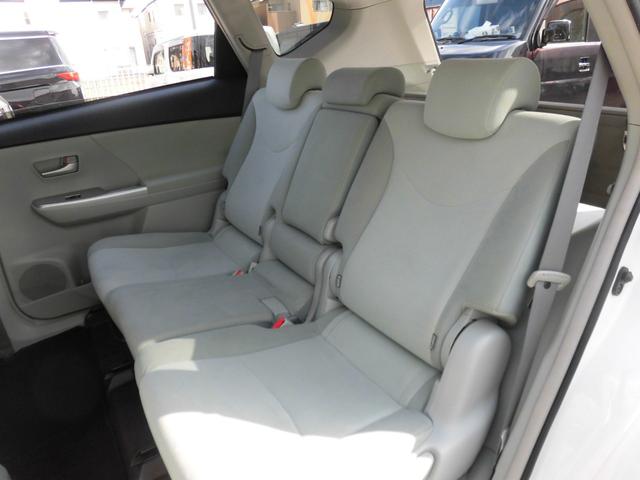 プリウスアルファ Ｓツーリングセレクション　アルパイン８インチナビ　地デジ　Ｂカメラ　Ｂｌｕｅｔｏｏｔｈ　モデリスタエアロ　マフラー　ＬＥＤ　スマートキー（16枚目）