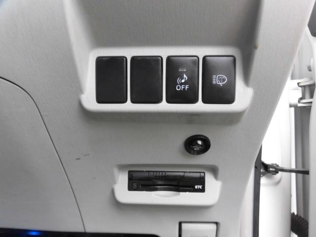 プリウスアルファ Ｓツーリングセレクション　アルパイン８インチナビ　地デジ　Ｂカメラ　Ｂｌｕｅｔｏｏｔｈ　モデリスタエアロ　マフラー　ＬＥＤ　スマートキー（20枚目）