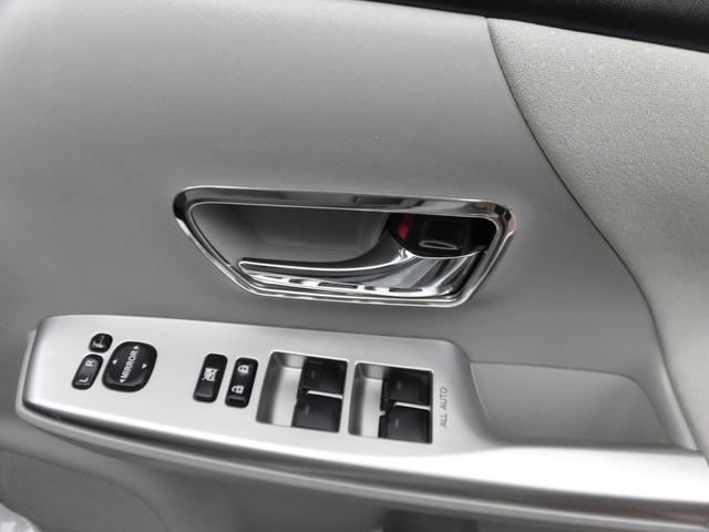 プリウスアルファ Ｓツーリングセレクション　アルパイン８インチナビ　地デジ　Ｂカメラ　Ｂｌｕｅｔｏｏｔｈ　モデリスタエアロ　マフラー　ＬＥＤ　スマートキー（22枚目）