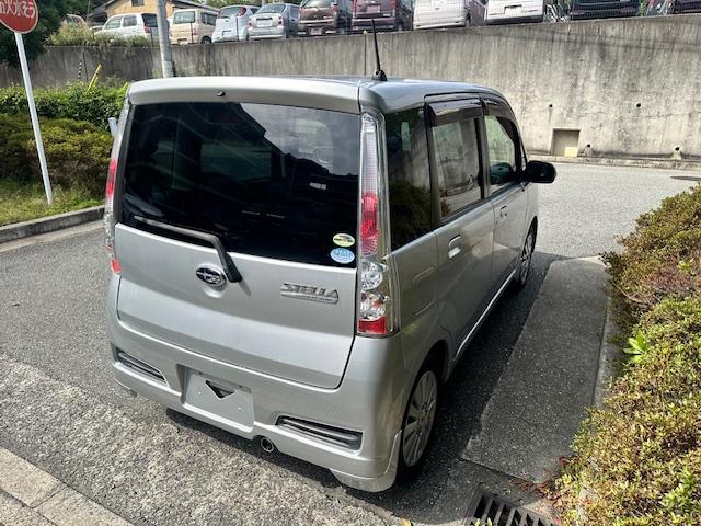 ステラ カスタムＲ　禁煙車　キ－レスエントリ－　電動格納ドアミラ－　アルミホイール　ＣＤデッキ　走行１２９００ｋｍ（12枚目）