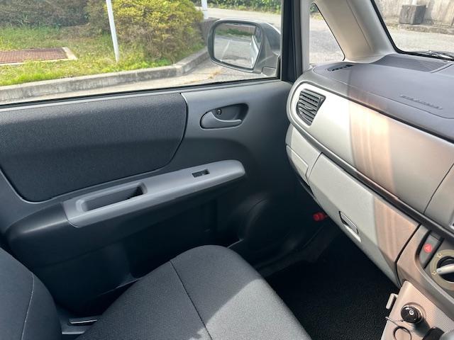 ステラ カスタムＲ　禁煙車　キ－レスエントリ－　電動格納ドアミラ－　アルミホイール　ＣＤデッキ　走行１２９００ｋｍ（23枚目）
