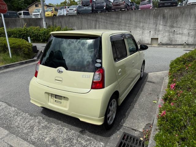エッセ カスタム　禁煙車　キーレスエントリー　タコメーター　アルミホイール　電動格納ウインカードアミラー　パワステ　パワーウインド　走行４８５００キロ（12枚目）