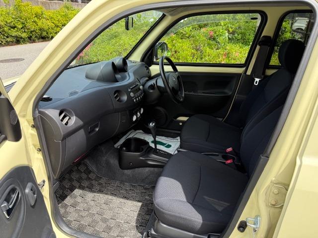 エッセ カスタム　禁煙車　キーレスエントリー　タコメーター　アルミホイール　電動格納ウインカードアミラー　パワステ　パワーウインド　走行４８５００キロ（16枚目）