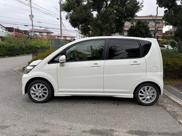 ムーヴ カスタム　Ｒリミテッド　禁煙車　ターボ　ＥＴＣ　スマートキー　アルミホイール　ＨＩＤヘッドライト　フォグランプ　ＣＤデッキ　電動格納ウインカードアミラー（9枚目）