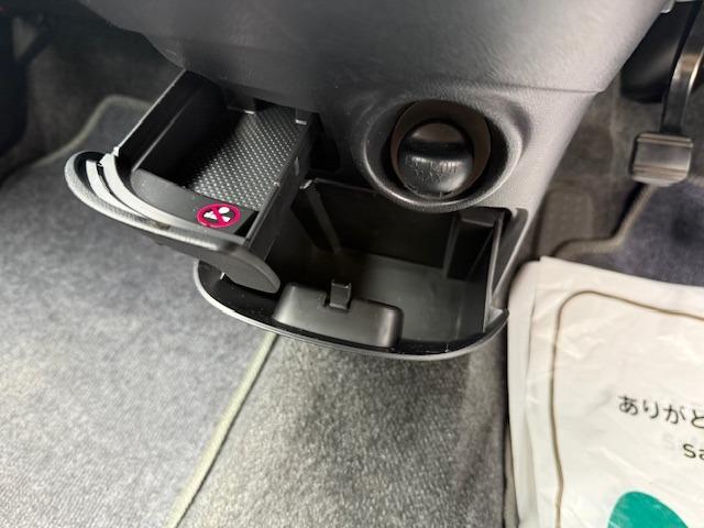 ムーヴ カスタム　Ｒリミテッド　禁煙車　ターボ　ＥＴＣ　スマートキー　アルミホイール　ＨＩＤヘッドライト　フォグランプ　ＣＤデッキ　電動格納ウインカードアミラー（24枚目）