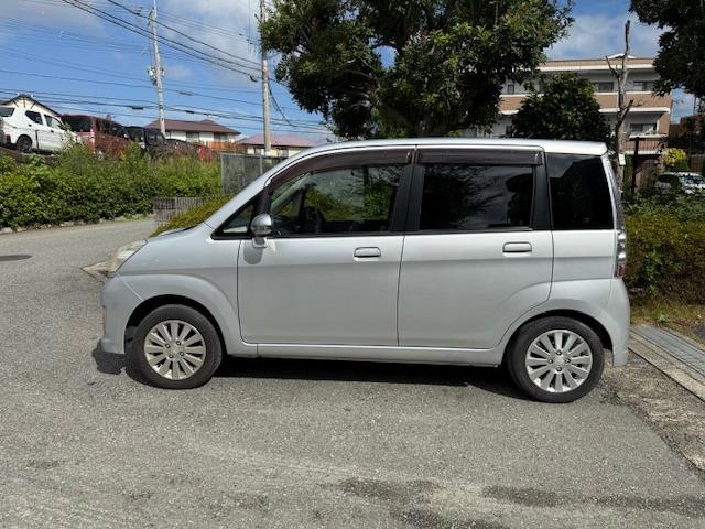 ステラ カスタムＲＳ　禁煙車　スーパーチャージャー　キーレスエントリー　電格ウインカードアミラー　アルミホイール　ＣＤデッキ（9枚目）