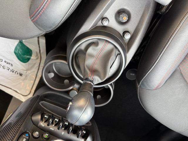 ＭＩＮＩ クーパーＳＤ　クロスオーバー　禁煙車　ＥＴＣ　ディーゼルターボ　ジョンクーパーワークス仕様　キーレス　ＣＤ　電格ミラー　デジタルルームミラードラレコ付き（24枚目）