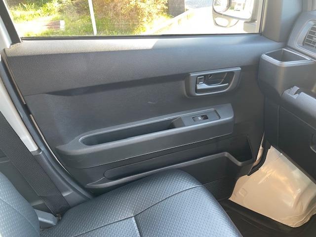 ハイゼットカーゴ 　２シーター　禁煙車　スマートアシスト機能　ドライブレコーダー　ＥＴＣ　メモリーナビ　ＴＶ　デジタルインナーミラー　キーレス　バックカメラ（23枚目）