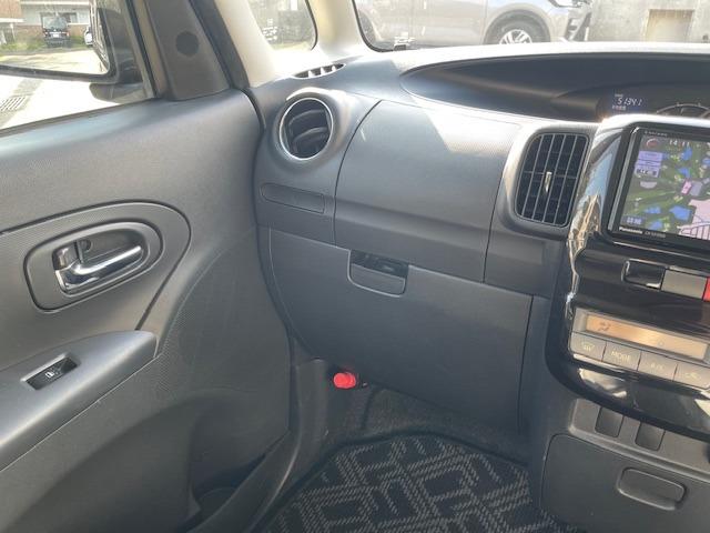 タント カスタムＲＳ　禁煙車　ターボ　パナソニックメモリーナビ　フルセグＴＶ　バックカメラ　ＥＴＣ　　スマートキー　電格ドアミラー　アルミホイール　パワースライドドア（25枚目）